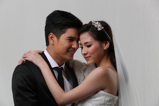 บัลลังก์หงส์ บัลลังก์หงส์