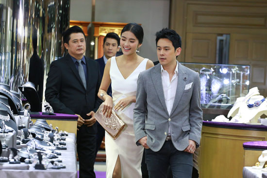 เพลิงนรี เพลิงนรี