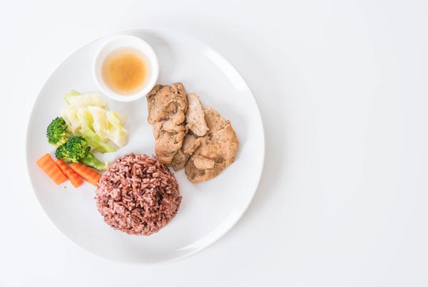 อกไก่ ข้าวกล้อง อกไก่ ข้าวกล้อง