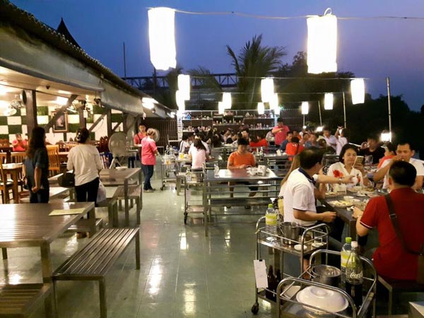 ร้านอาหารสุพรรณบุรี ร้านอาหารสุพรรณบุรี