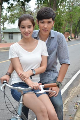 รักฝุ่นตลบ รักฝุ่นตลบ