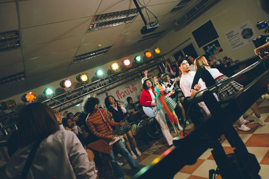 The Richman Toy MV เพลง ลบ The Richman Toy MV เพลง ลบ