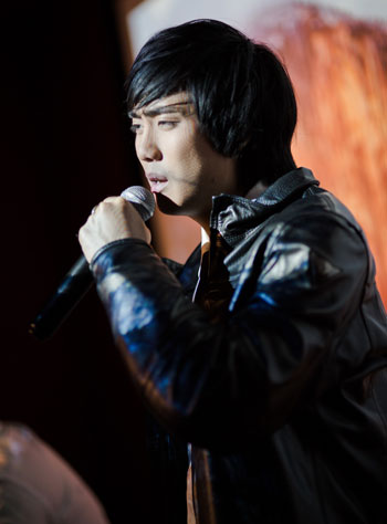 Hut The Nostalgia 2 Hut The Nostalgia 2