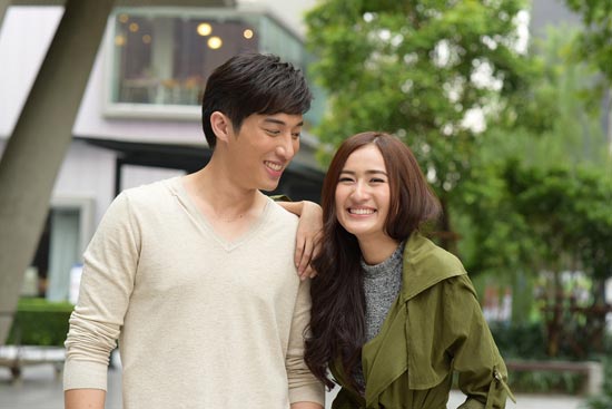 เพียงชายคนนี้ไม่ใช่ผู้วิเศษ เพียงชายคนนี้ไม่ใช่ผู้วิเศษ