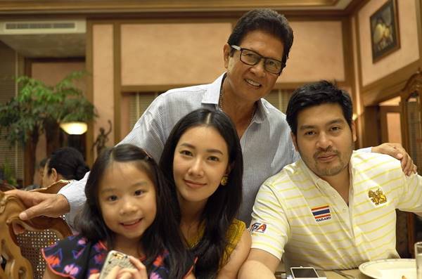 นุ่น ต๊อด นุ่น ต๊อด