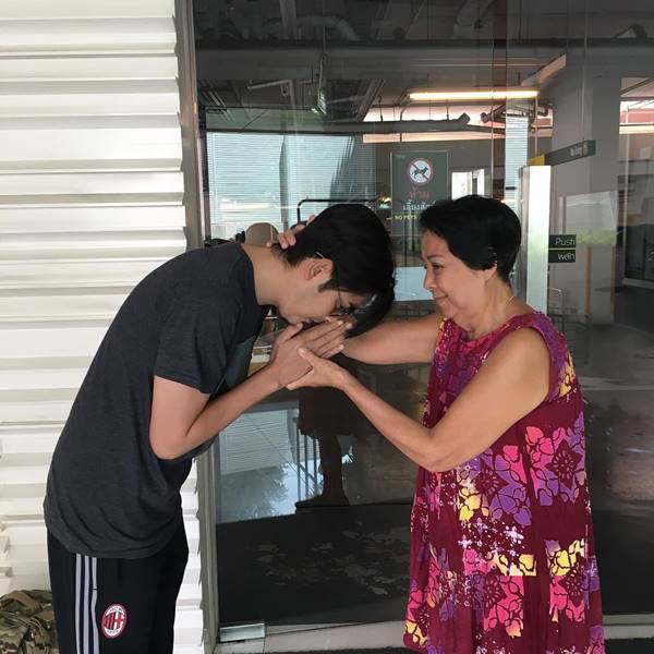 หนุ่ม ศรราม หนุ่ม ศรราม