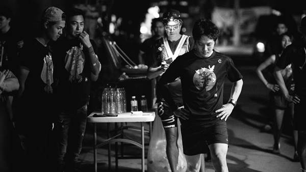 ก้าวคนละก้าว ก้าวคนละก้าว