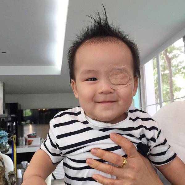 น้องออกู๊ด ลูกเปิ้ล นาคร น้องออกู๊ด ลูกเปิ้ล นาคร