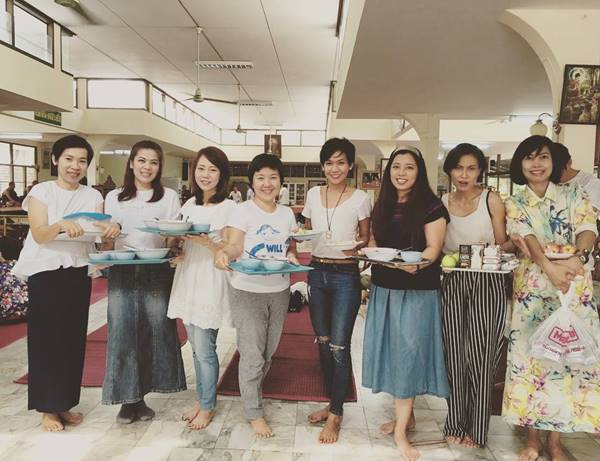 กาละแมร์ เข้ารับเครื่องราชอิสริยาภรณ์ กาละแมร์ เข้ารับเครื่องราชอิสริยาภรณ์