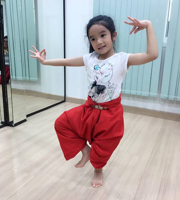 น้องณดา ลูกกบ สุวนันท์ น้องณดา ลูกกบ สุวนันท์