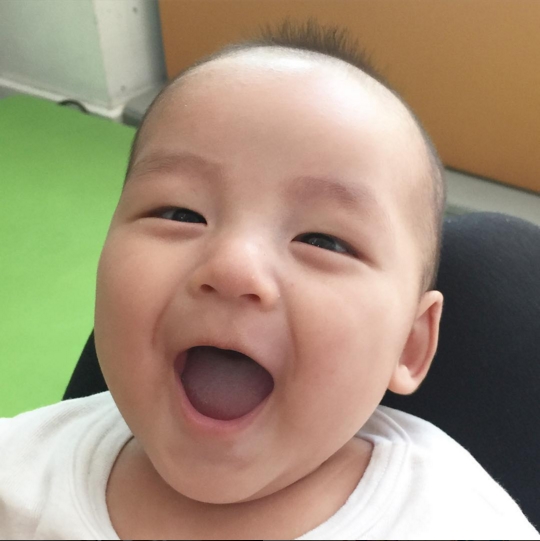 น้องออกู๊ด ลูกเปิ้ล นาคร น้องออกู๊ด ลูกเปิ้ล นาคร