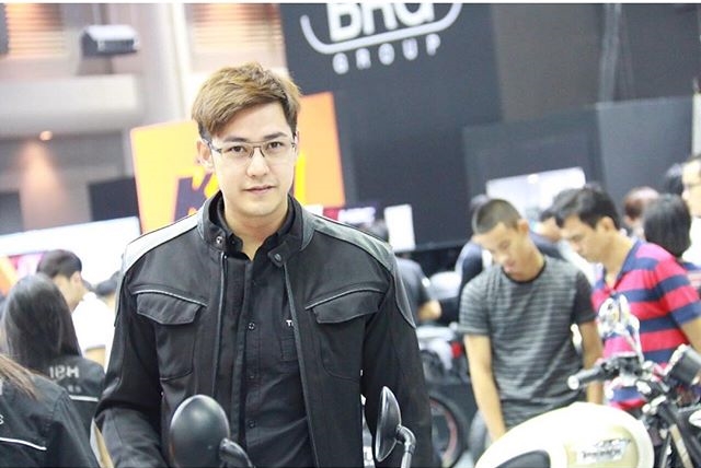 แอมป์ พีรวัศ แอมป์ พีรวัศ