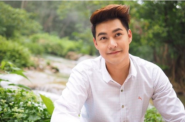 แอมป์ พีรวัศ แอมป์ พีรวัศ