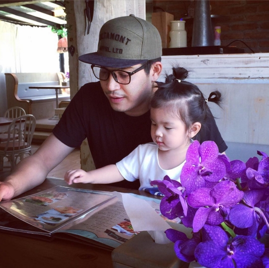 ปอ ทฤษฎี น้องมะลิ ปอ ทฤษฎี น้องมะลิ