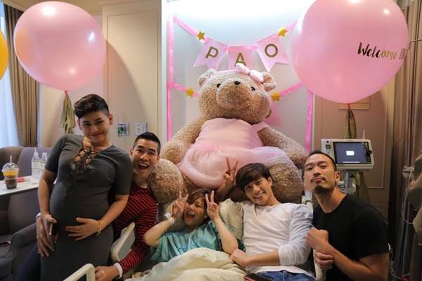 กุ๊บกิ๊บ คลอดลูก กุ๊บกิ๊บ คลอดลูก