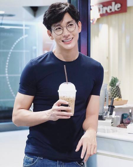 ดีเจพุฒ ดีเจพุฒ