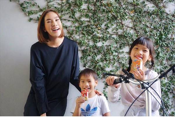 ตุ๊ก ชนกวนันท์ ตุ๊ก ชนกวนันท์