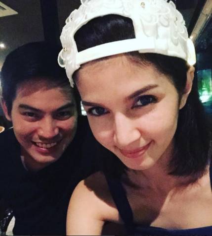 ปอ ทฤษฎี โบว์ แวนด้า แต่งงาน ปอ ทฤษฎี โบว์ แวนด้า แต่งงาน