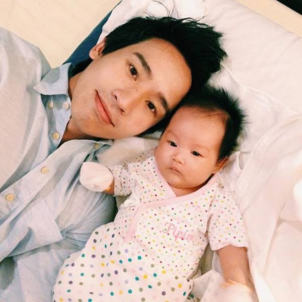 แอฟ ทักษอร จูงมือ น้องปีใหม่ ไปเยี่ยม น้องพิพิม ลูกแม่ต่าย น่ารักมาก แอฟ ทักษอร จูงมือ น้องปีใหม่ ไปเยี่ยม น้องพิพิม ลูกแม่ต่าย น่ารักมาก
