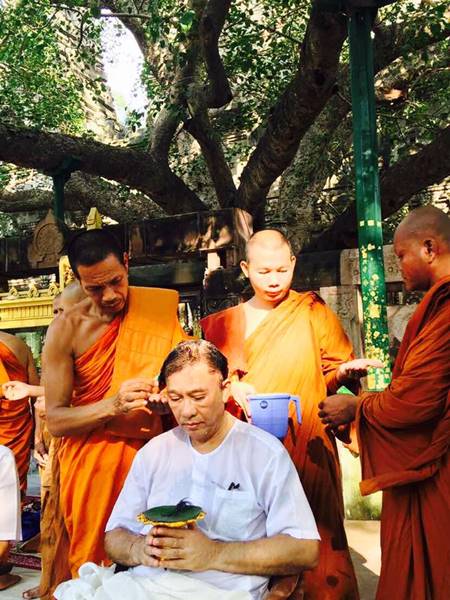 สุรชัย สมบัติเจริญ สุรชัย สมบัติเจริญ