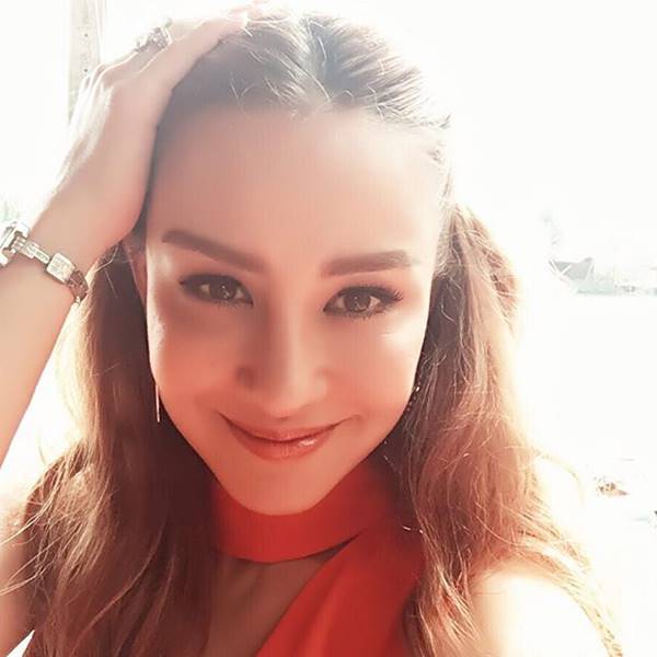 นิโคล เทริโอ นิโคล เทริโอ