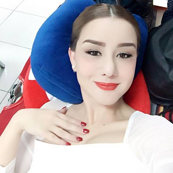 นิโคล เทริโอ นิโคล เทริโอ