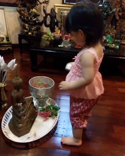 น้องมายู ลูกเมย์ หนุ่ม น้องมายู ลูกเมย์ หนุ่ม