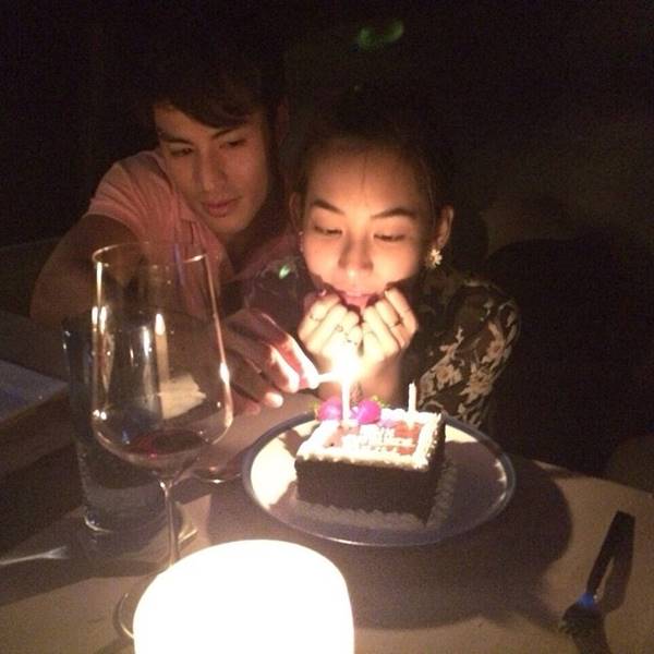 นาวิน ต้าร์ เลิก คิทตี้ ชิชา นาวิน ต้าร์ เลิก คิทตี้ ชิชา