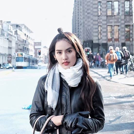 มะนาว ศรศิลป์ มะนาว ศรศิลป์