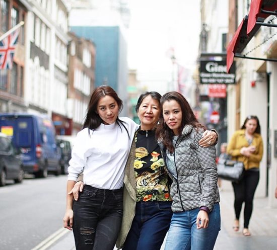 จูน กอปรบุญ น้องสาววีเจจ๋า จูน กอปรบุญ น้องสาววีเจจ๋า