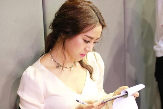 จูน กอปรบุญ น้องสาววีเจจ๋า จูน กอปรบุญ น้องสาววีเจจ๋า