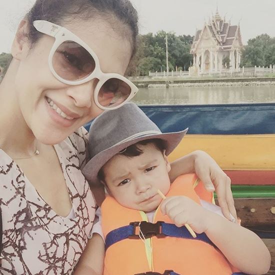 ฮิวโก้ ฮาน่า และลูก ๆ ล่องเรือเที่ยว ฮิวโก้ ฮาน่า และลูก ๆ ล่องเรือเที่ยว