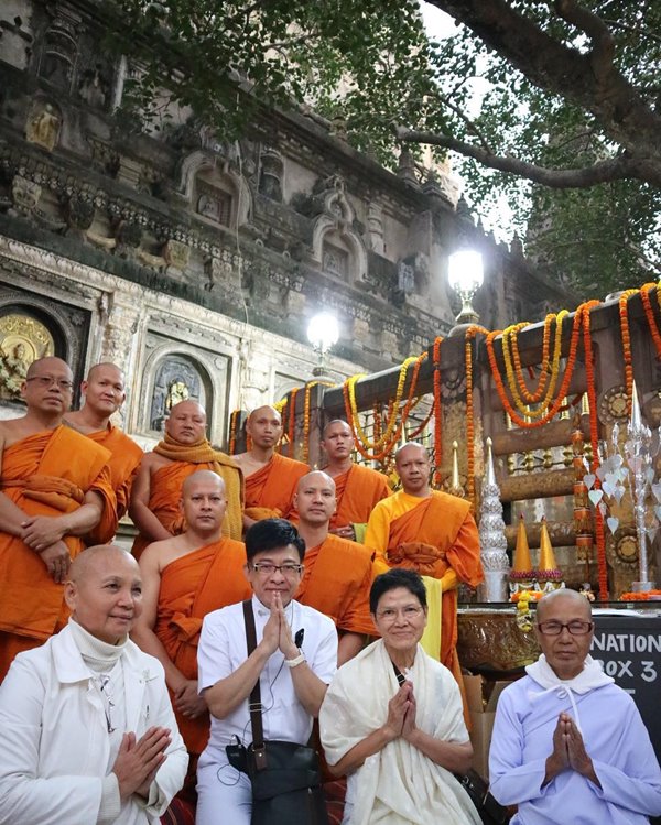 น็อต วรฤทธิ์ ทีน สราวุฒิ บวช น็อต วรฤทธิ์ ทีน สราวุฒิ บวช