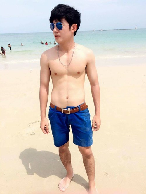 พ่อค้ากุยช่ายหล่อ พ่อค้ากุยช่ายหล่อ