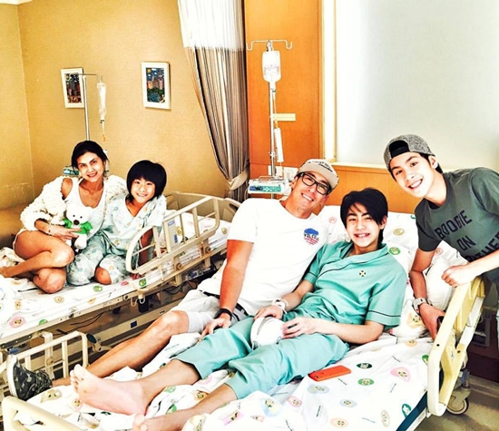 ครอบครัวเจ เจตริน ครอบครัวเจ เจตริน