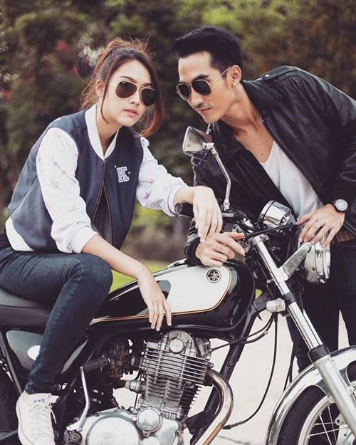 ฮาน่า ลีวิส ฮาน่า ลีวิส