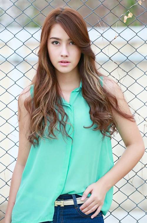 ฮาน่า ลีวิส ฮาน่า ลีวิส