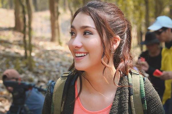 ฮาน่า ลีวิส ฮาน่า ลีวิส