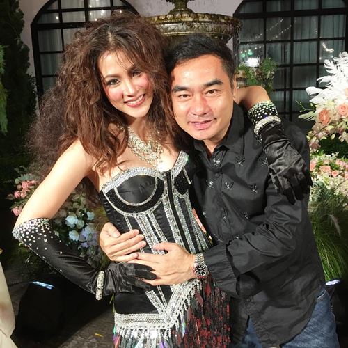 ใหม่ ใบเฟิร์น ใหม่ ใบเฟิร์น