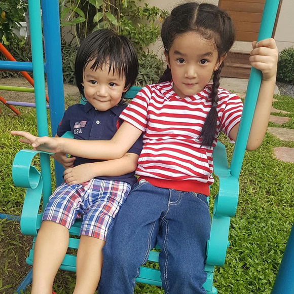น้องณดา น้องณดล ลูก กบ สุวนันท์ น้องณดา น้องณดล ลูก กบ สุวนันท์
