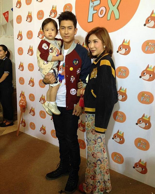 ติ๊ก เจษฎาภรณ์ ควงภรรยาและลูกชายออกงาน อบอุ่นทั้งครอบครัว