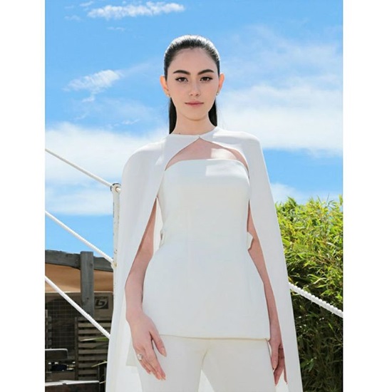 ชมพู่ อารยา-ใหม่ ดาวิกา ชมพู่ อารยา-ใหม่ ดาวิกา