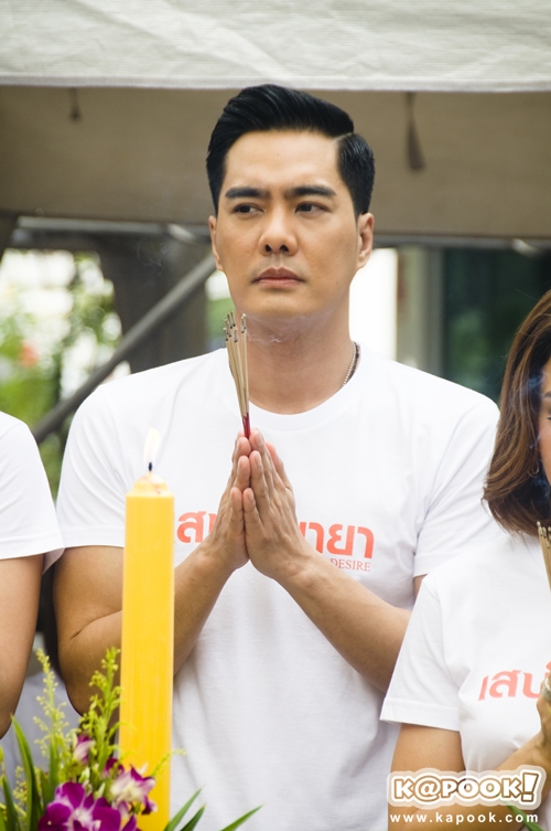แอน สิเรียม นำทีมบวงสรวง เสน่หามายา ประชันบทบาท เคลลี่-แซมมี่ แอน สิเรียม นำทีมบวงสรวง เสน่หามายา ประชันบทบาท เคลลี่-แซมมี่