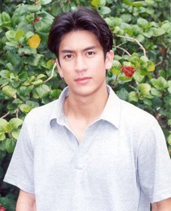 ติ๊ก เจษฎาภรณ์ ทรงผม