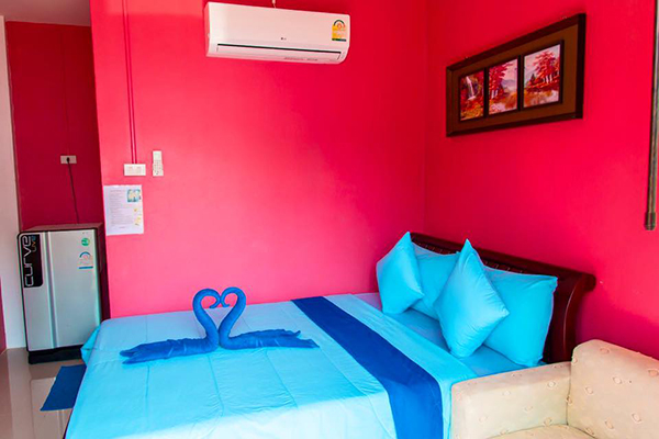 บ้านพักหมูแฮม เกาะล้าน บ้านพักหมูแฮม เกาะล้าน