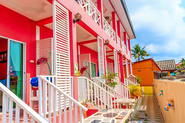 บ้านพักหมูแฮม เกาะล้าน บ้านพักหมูแฮม เกาะล้าน