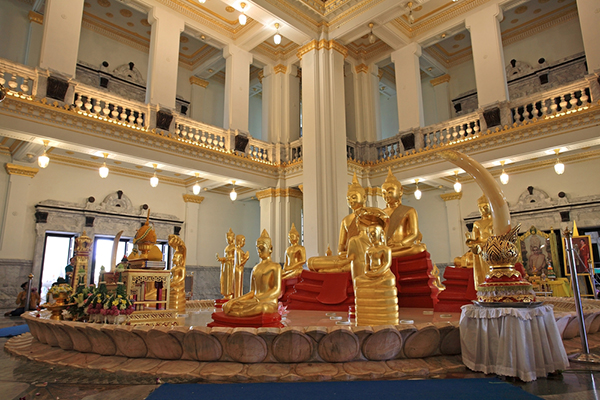 หลวงพ่อโสธร วัดโสธรวรารามวรวิหาร หลวงพ่อโสธร วัดโสธรวรารามวรวิหาร