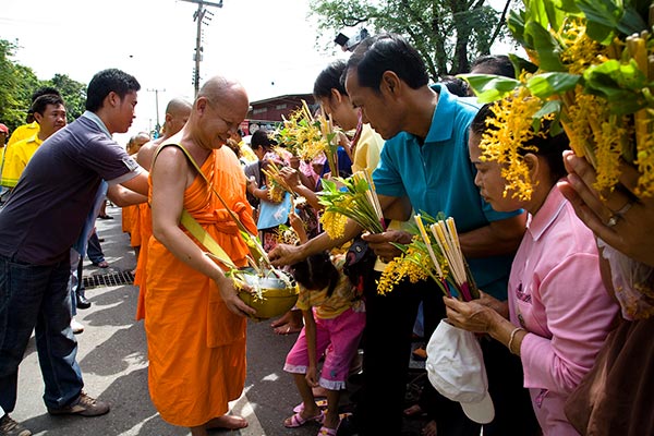 เที่ยวเข้าพรรษาภาคกลาง เที่ยวเข้าพรรษาภาคกลาง