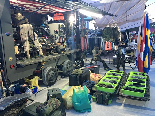 ตลาดนัดเลี่ยงเมืองนนท์ ตลาดนกฮูก ตลาดนัดเลี่ยงเมืองนนท์ ตลาดนกฮูก