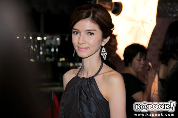 โบว์ แวนด้า โบว์ แวนด้า